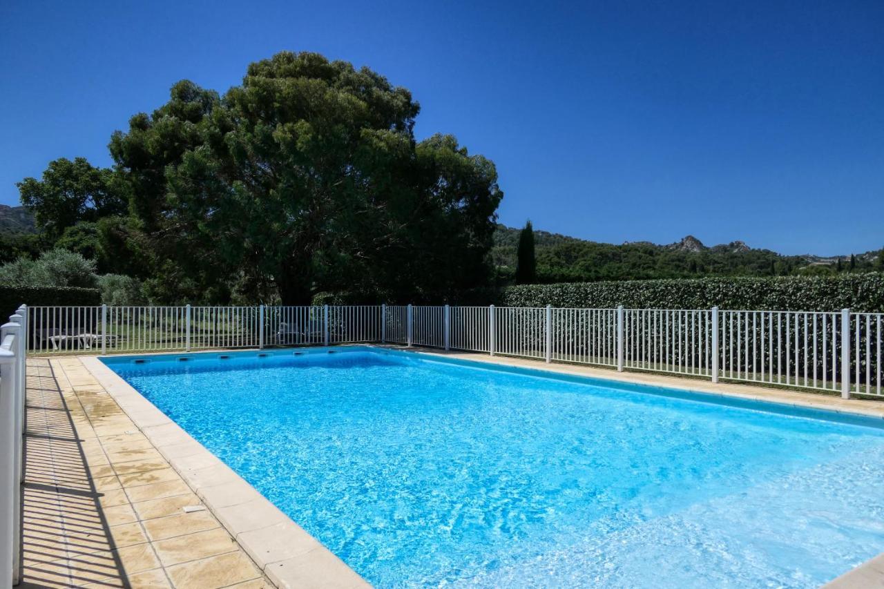 Les Residences De Metifiot Saint-Remy-de-Provence Bagian luar foto