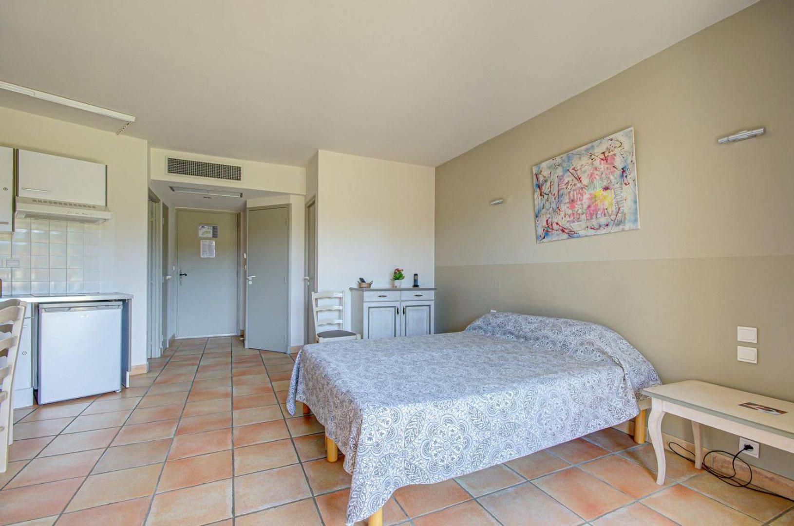 Les Residences De Metifiot Saint-Remy-de-Provence Bagian luar foto